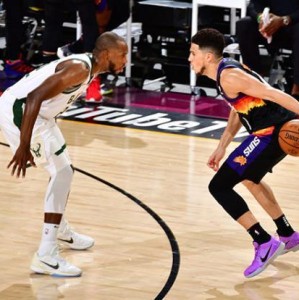 九游娱乐-字母哥：相信霍勒迪会反弹 我们要打出侵略性